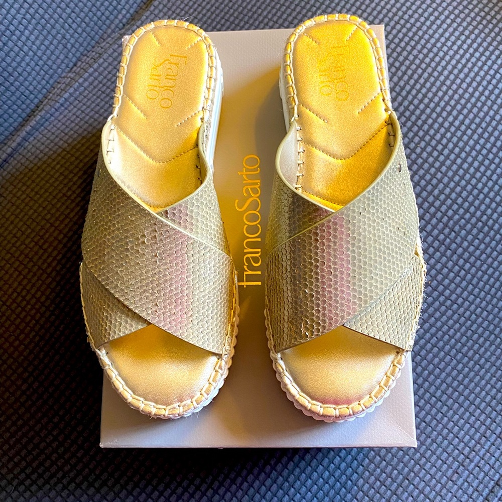 Sandals; FrancoSarto; Women’s size 9; Gold leather upper w snakeskin print